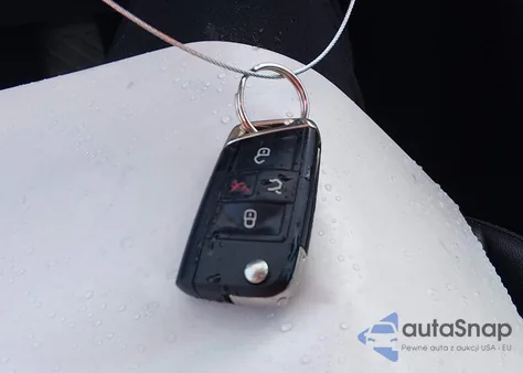 2019 Volkswagen Tiguan 2.0T Se/2.0T Sel/2.0T Sel R-Line/2.0T Sel R-Line Black z USA, uszkodzony, nr VIN 3VV3B7AX3KM067706